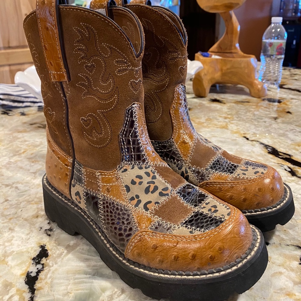 Ariat Fat babies